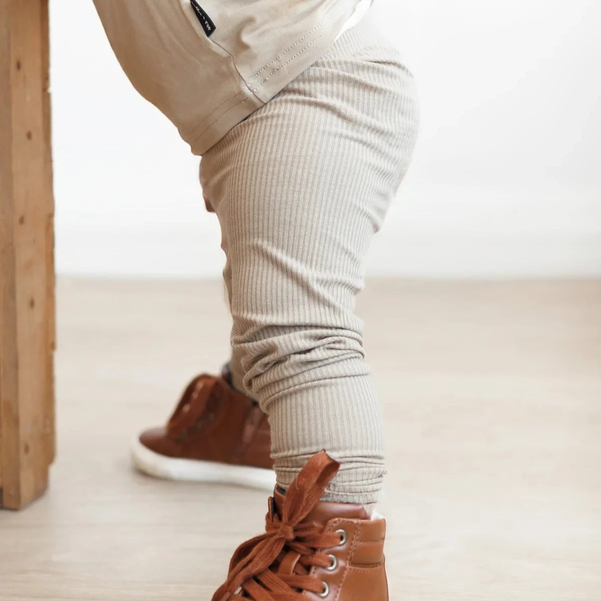 'Mushroom' Ribbed Bamboo Legging